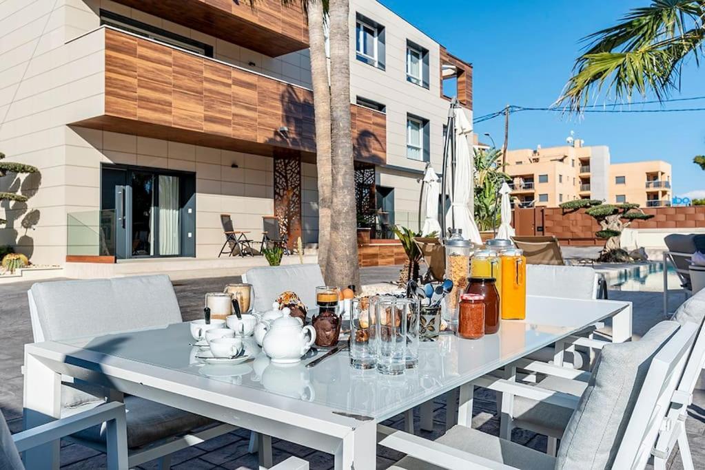Luxury Casa Con Piscina, Wifi, 150M Dal Mare Apartamento Miami Playa Exterior foto