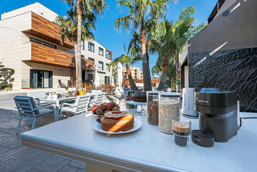 Luxury Casa Con Piscina, Wifi, 150M Dal Mare Apartamento Miami Playa Exterior foto